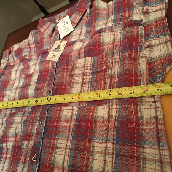 NWT Easel flannel distressed fringe asymmetrical Soft Red White Blue Size M - Picture 14 of 16